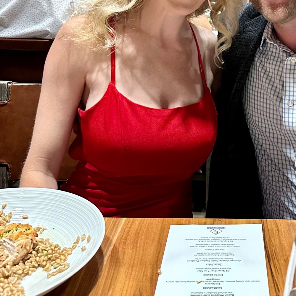 Little red dress - Picture 5 of 5